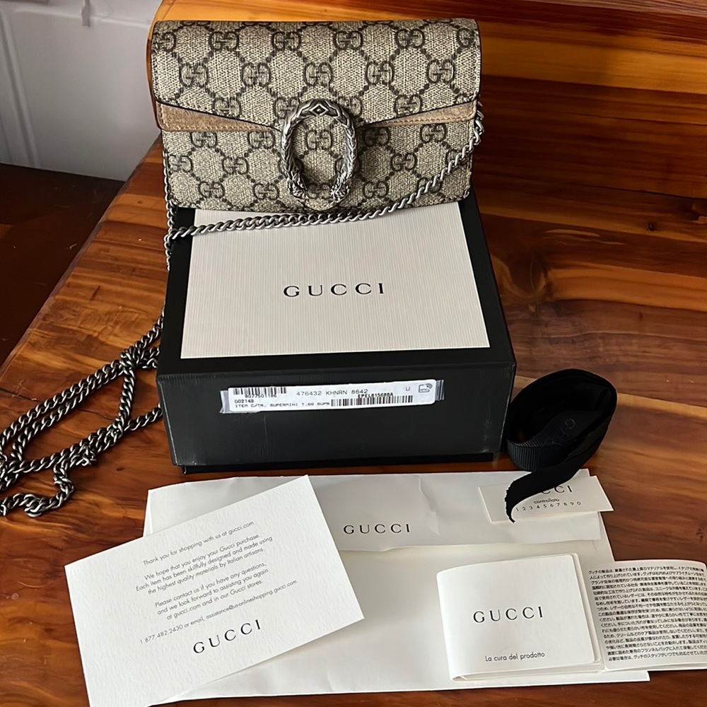 Gucci Dionysus GG Supreme Supermini Bag
